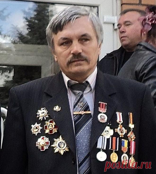 (2) Владимир Мотченов