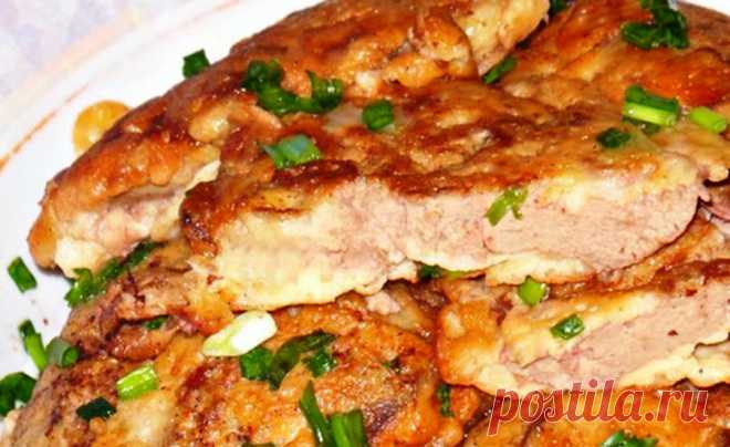 Нежнейшая куриная печень в сметанно-чесночном соусе. Отличное сочетание - Книга кулинара Нежнейшая куриная печень в сметанно-чесночном соусе. Отличное сочетание Любая печень очень «любит» сметану. Поэтому кляр на основе сметаны, отлично сочетается с печенью. Для приготовления вам потребуются такие ингредиенты: — печень куриная, 500 г; — яйца, 3 шт; — сметана или майонез, 4 – 5 ст.л; — мука, 4 ст.л; — чеснок, 4 зубчика; — соль …