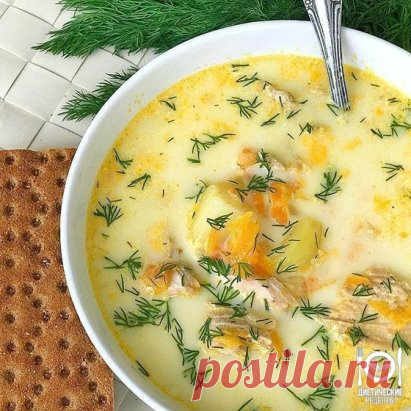 Вкуснейший рыбный суп
на 100грамм - 45.68 ккалБ/Ж/У - 3.48/2.17/3.05
Ингредиенты:
- 250 г рыбы (горбуша стейки)
- 70 г репчатого лука
- 70 г моркови
- 180 г помидоров
- 185 г картофеля
- 200 мл сливок 10%
- 3 мл оливковое масла
- зелень
- соль, перец
- ~800-1000 мл воды
За рецепт спасибо группе Диетические рецепты
Приготовление:
1. отвариваем рыбу в подсоленной воде.
2. лук мелко режем, морковь трём на терке - обжариваем на растительном масле.
3. картофель нарезаем крупными кусочками. По