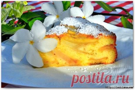 Шарлотка "Модница в берете" | Четыре вкуса