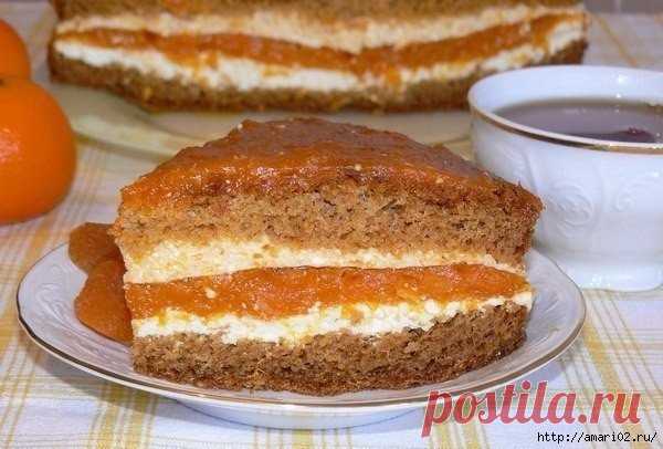 Бисквитный торт с начинкой из кураги с творогом.