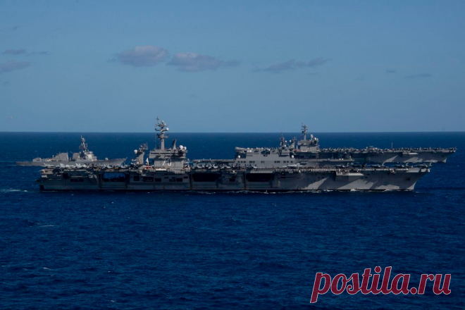 Боевые корабли ВМС США и Японии демонстрируют силу Китаю в акватории Филиппинского мор