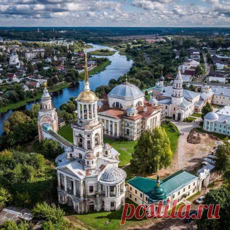 Город Торжок. Тверская область. Борисоглебский монастырь.
📷 yaffa.grigoriy