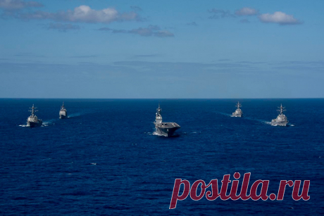 Боевые корабли ВМС США и Японии демонстрируют силу Китаю в акватории Филиппинского мор
