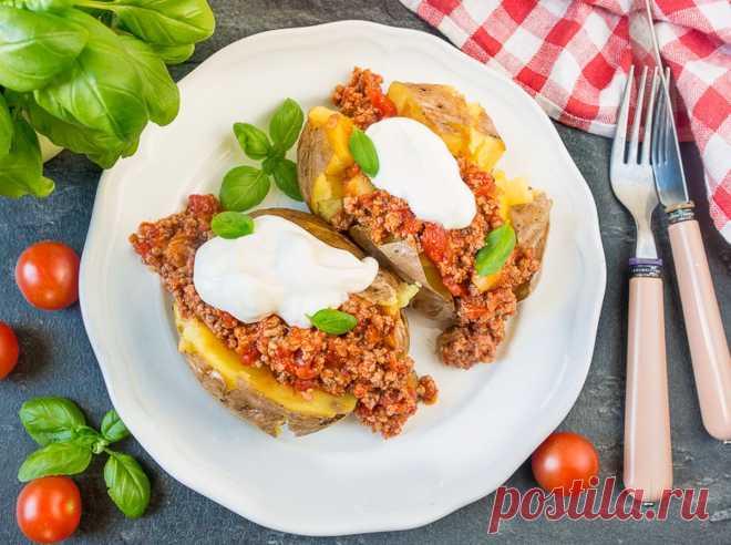 Печеный картофель с мясным соусом на Вкусном Блоге Печеный картофель с мясным соусом - вкусные проверенные рецепты, подбор рецептов по продуктам, консультации шеф-повара, пошаговые фото, списки покупок на VkusnyBlog.Com
