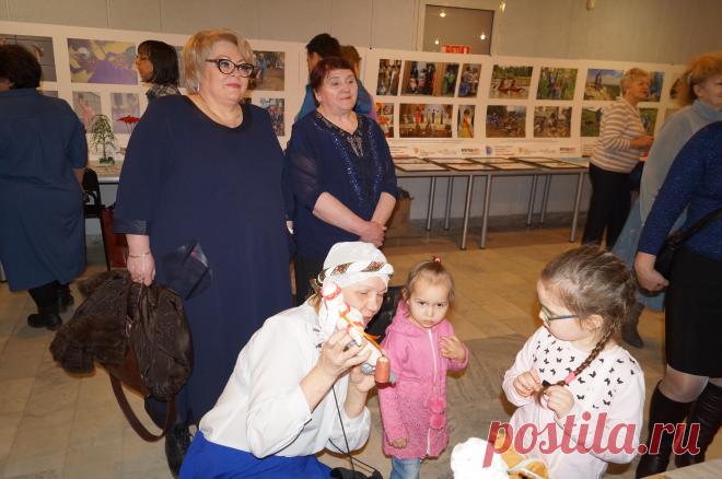 ...рассказываю деточкам о коромысле...