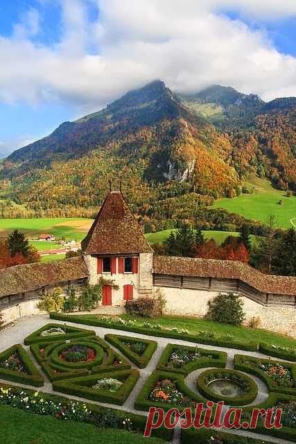 Chateau de Gruyeres, Switzerland  |  Pinterest • Всемирный каталог идей
