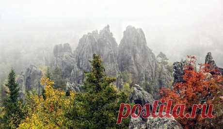 Cамые красивые места Урала Путешествовать по Уралу можно в любое время года, но именно летом местная природа расцветает во всей красе. Например, чтобы отправиться в велотур по...