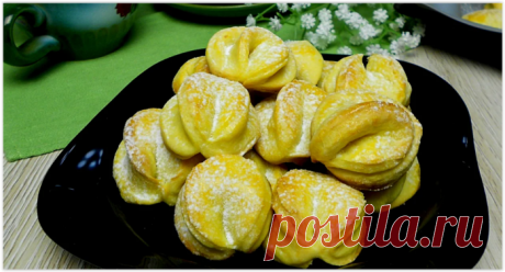 Частенько покупаю пачку творога, чтобы приготовить вкуснейшее печенье "Поцелуйчики" к чаю.