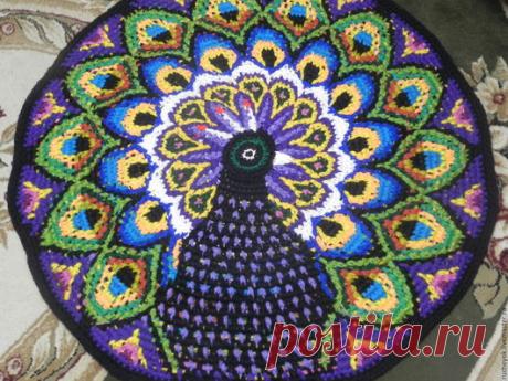 Купить Коврик связанный крючком "Павлин" - комбинированный, интерьерный коврик, ковер связанный крючком