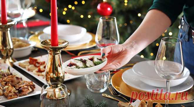 Накрываем новогодний стол за 2 часа: быстрые рецепты — читать на Gastronom.ru «Накрыть новогодний стол за 2 часа — это фантастика!», — скажут скептики и будут не правы. Мы покажем, что приготовить к праздничному столу несколько красивых и вкусных блюд вполне возможно всего за 120 минут, если подобрать хорошие быстрые рецепты и - статья на кулинарном сайте Gastronom.ru