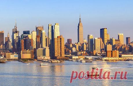 10 Largest Cities in the U.S. Want to know where to live, work, or play? If so, then take a look at this list of the most populated cities in the U.S., and find out why people are so drawn to them.