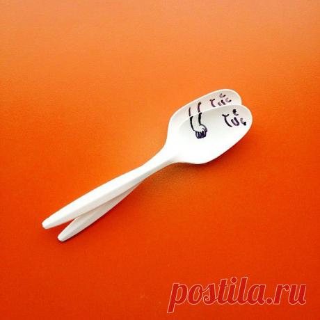 Точка, точка, запятая, вышла рожица...