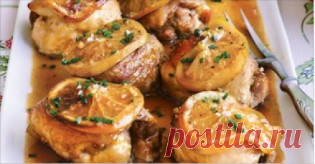 Куриные бедра в апельсинах: новогоднее блюдо из духовки Блюдо сразу привлекает своей красотой, а после того, как попробуешь первый кусочек – уже просто невозможно оторваться. 😘👍😋