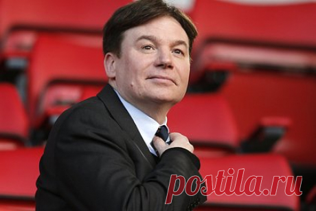 Известный актер решил избавиться от жилья в США. Канадский актер Майк Майерс, наиболее известный по роли Остина Пауэрса в одноименной кинотрилогии, решил избавиться от жилья в США. Он выставил на продажу пентхаус в Нью-Йорке за 20 миллионов долларов. Объект находится в жилом районе Челси в боро Манхэттене, его площадь составляет примерно 530 квадратных метров.