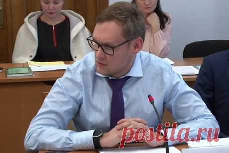 В отношении замглавы офиса президента Украины возбудили дело. В отношении заместителя главы офиса президента Украины Андрея Смирнова возбудили уголовное дело по статье о незаконном обогащении. Отмечается, что речь идет об активах, которые были оформлены на его брата. Следователи намерены проверить, действительно ли замглавы офиса Владимира Зеленского имеет к ним отношение.