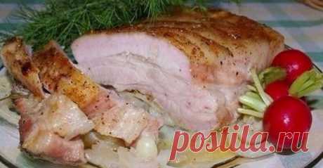Сочная и вкусная грудинка. Самый лучший рецепт По этому рецепту получите очень вкусную грудинку. Мягкая, сочная и в меру зажаренная!