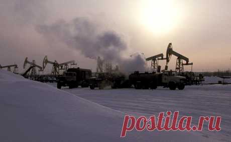 В «Транснефти» назвали две страны ЕС, которые просят нефть из России. Чехия и Словакия не смогут существовать без российской нефти, поэтому просят Брюссель о сохранении ее поставок, заявил президент «Транснефти» Николай Токарев