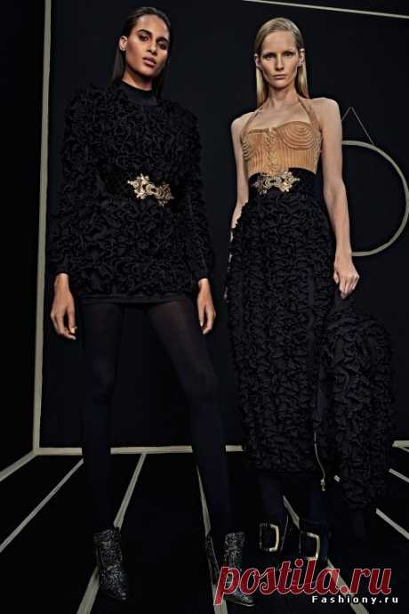 Balmain pre-fall 2016: очень шикарно, стильно и богато аксессуарами