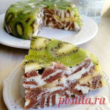 Маленькая просьба, кто заберёт к себе рецепт в закладки , оставьте любой смайл в комментариях.
Хочу видеть тех, кому нравится то, что я делаю🏽 Для меня это очень важно.
ᅠ
Девочки, если вы видите этот пост, поставьте, пожалуйста, лайк
Мне очень приятно, что вы цените мой труд
.
ТОРТИК ЗЕБРА С КИВИ И БАНАНОМ
Калорийность на 100гр. примерно 146 Ккал
Ингредиенты:
- 200гр. киви
- 100гр. банана
- 4 яйца
- 100гр. рисовой муки
- 5гр. разрыхлителя
- 10гр. какао
- 300мл молока 2,5%
- 20гр. кук