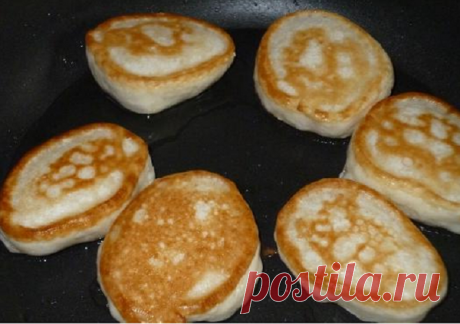 Выпечка на скорую руку - пышные оладьи на кефире без яиц | Вкусные рецепты | Яндекс Дзен