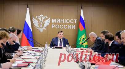 Минюст России назвал даты проведения XIV Петербургского международного юридического форума. На заседании Организационного комитета Минюста под председательством министра юстиции Константина Чуйченко объявили даты проведения XIV Петербургского международного юридического форума (ПМЮФ) — с 24 по 26 июня 2026 года. Об этом сообщает ведомство. Читать далее