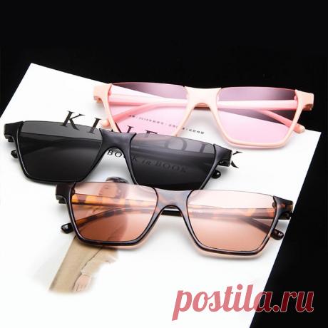 Полуободковые прямоугольные черные солнцезащитные очки с серой дымчатой линзой за 235 грн. | Шафа