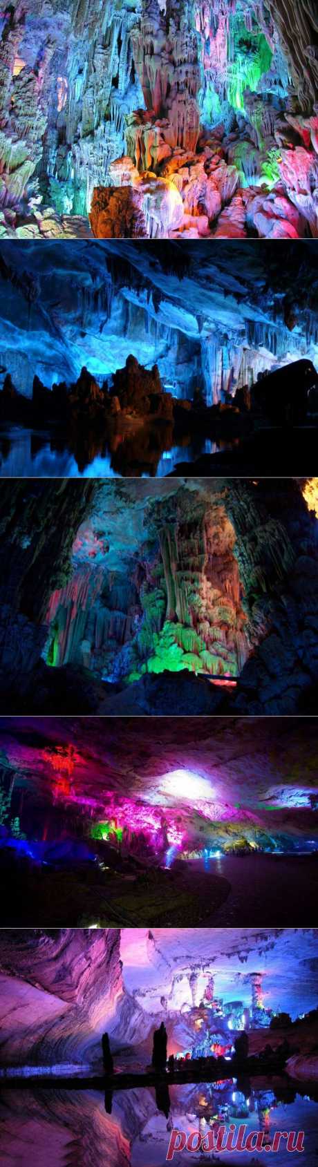 Сказочная пещера тростниковой флейты (Reed Flute Cave)