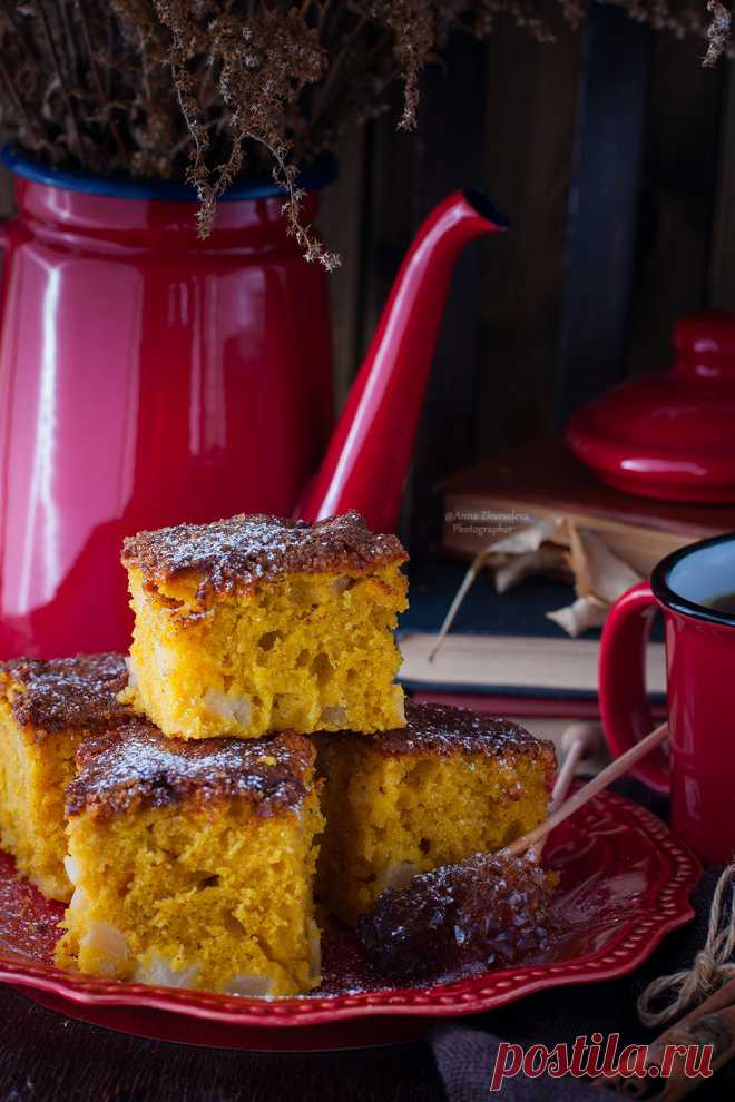 Тыквенный пирог с яблоками и коричной корочкой