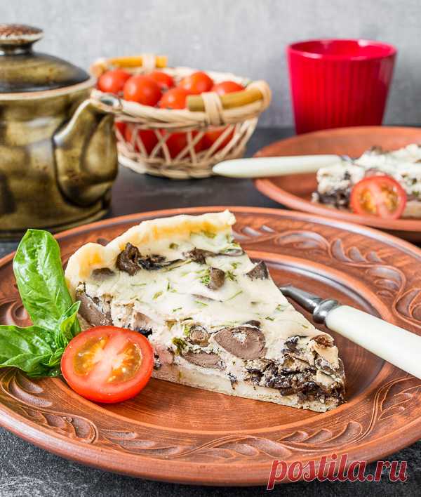 Пирог с подберезовиками и куриными сердечками на Вкусном Блоге А вот и следующий рецепт из обещанной серии блюд с лесными грибами. Это киш с подберезовиками и куриными сердечками – вкусный и сытный. Его можно подавать и горячим, и совсем холодным – как закуску или как завтрак. В последнем случае при желании можно немного прогреть его в духовке – недолго,…