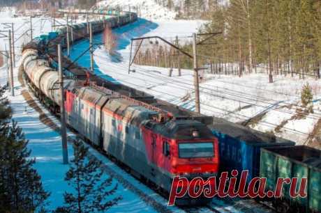 Движение поездов на МЖД проходит стабильно на фоне погодных условий. Уборка снега ведется круглосуточно.