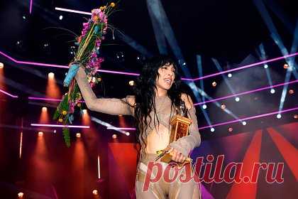 В песне участницы «Евровидения» от Швеции увидели плагиат русскоязычного трека. В песне участницы «Евровидения-2023» от Швеции Loreen увидели плагиат русскоязычного трека. Сообщается, что интернет-пользователи нашли в ее композиции под названием Tattoo, с которой она собирается выступить на конкурсе, сходство с русскоязычной песней «В плену» украинской певицы Мики Ньютон.