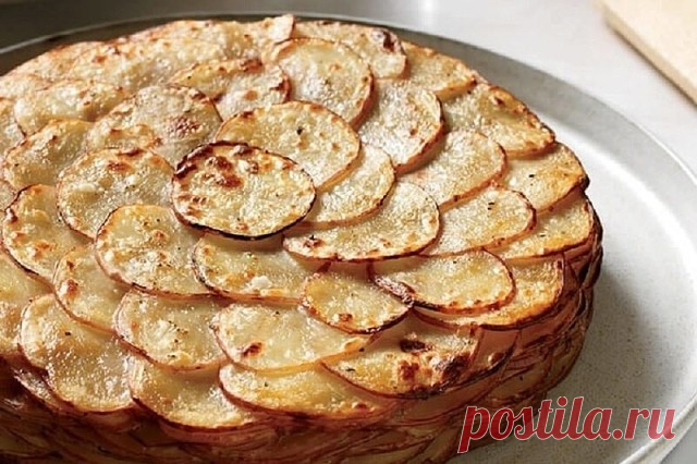 Вкуснейший картофель «Буланжер», покоривший мою семью своей простотой и необычайным вкусом! Советую приготовить.

Приготовление - http://doma.gotovim-ok.ru/Fdb56