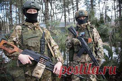 Кремль назвал единственное средство достижения целей России на Украине. Специальная военная операция сейчас является единственным средством для достижения целей России на Украине. Об этом заявил пресс-секретарь президента Дмитрий Песков. Так в Кремле отреагировали на предложение президента Белоруссии Александра Лукашенко о перемирии между Москвой и Киевом.