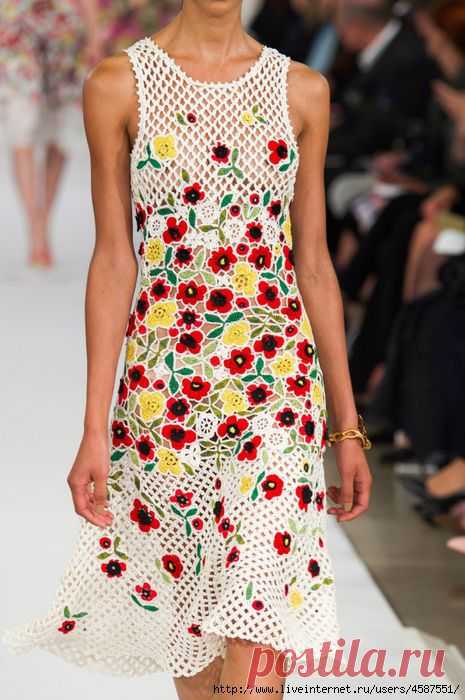 Платье крючком от Oscar de la Renta