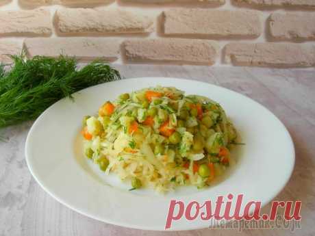 Постный салат с квашеной капустой, по вкусу напоминает винегрет Сегодня я к вам с постным салатом из картофеля и квашеной капусты. По вкусу салат напоминает всем известный винегрет. Салат легкий в приготовлении и используются в нем самые обычные продукты. Ингредие...