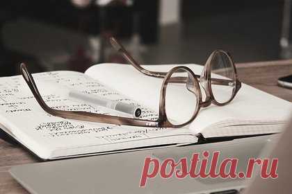 Учительница дважды занялась сексом с 17-летним учеником и избежала тюрьмы. В США учительницу старшей школы из штата Арканзас приговорили к шести годам условного срока за секс с 17-летним подростком. 30-летняя жительница города Литтл-Рок Стефани Рене Алманд избежала тюрьмы, признав себя виновной в изнасиловании третьей степени. Преступления были совершены в период с апреля по май 2021 года.