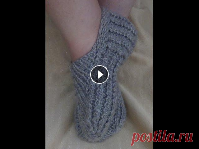 Следки спицами с подошвой ПЛЕТЕНКА. How to knit short socks Размер 38-39. Спицы №3, пряжа 150 м. на 100 гр. Набрать на спицы 24 петли и вязать платочным узором 6 рядов. Затем прибавить сразу 7 петель. На спицах...