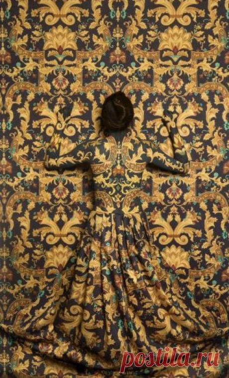 Artist Makes Her Body Disappear By Painting It Into Floral Backgrounds | Bored Panda
