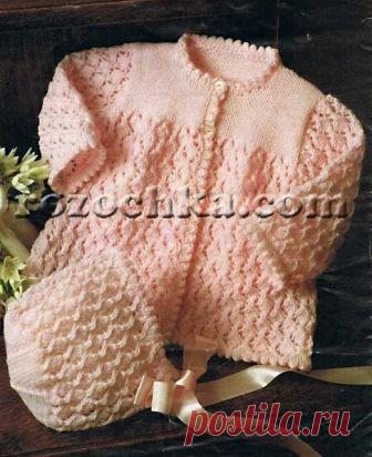 Кофточка и чепчик для малыша спицами 
Вязание спицами для детей 
Кофточка и чепчик

 
обхват груди – 41 (46) (51) см;длина рукава от плеча – 24 (28) (29) см;длина рукава по шву 12,5 (12,5) (15) см.
Материалы: пряжа DK (скрученная из 8 ни…