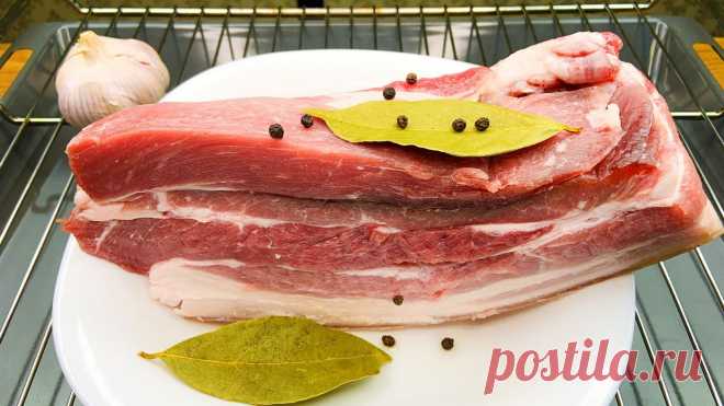 В магазине больше не покупаю: рецепт свиной грудинки, получается вкуснее, чем в магазине |... Дешево и вкусно! Я готовлю свиную грудинку по этому рецепту уже много лет! Если вы любите свиную грудинку, обязательно попробуйте этот рецепт. Еще никогда свиная грудинка не была такой вкусной...