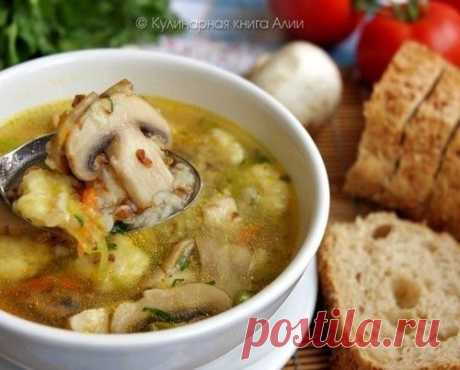 Гречневый суп с грибами и картофельными клёцками