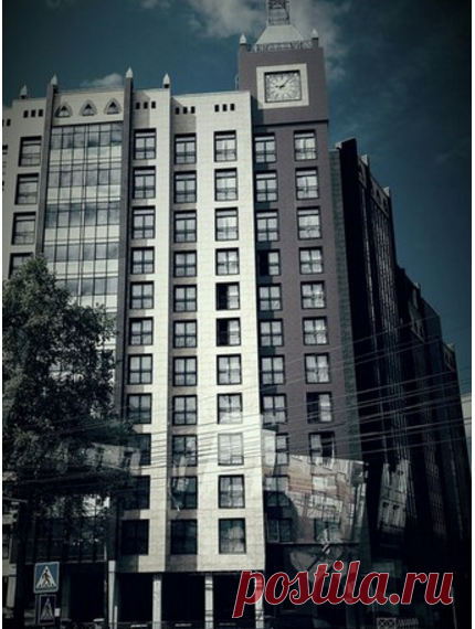 Прогулки по городу летним вечером - это здорово! И очень даже полезно . Вот новостройки Сыктывкара - ну чем не Лондон ?