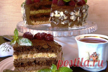 Торт «Веселая зебра» - КУХНЯ МИРА 
 
 
 
 
 
 
 
 
 Люблю я простые варианты вкусных рецептов. Вот и этот не является исключением, потому как долго мучиться с ним не придется, а результат очень радует и редко может подвести Ингредиенты: яйцо куриное — 6 шт. сахар (мультистакана) — 2 стак. мука пшеничная (мультистакана) — 2 стак. разрыхлитель […]