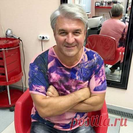 (1) Вспомните год