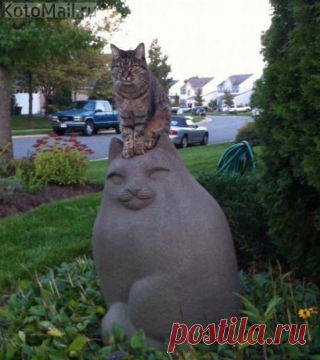 Монумент и прототип)