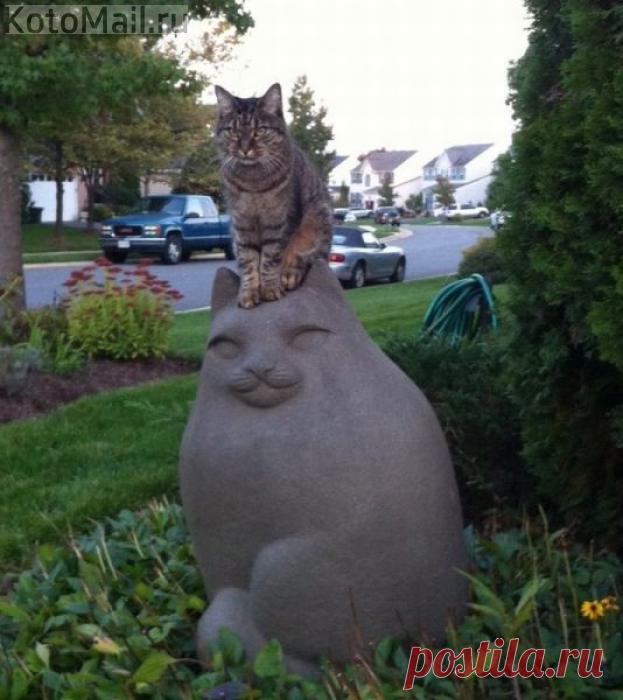 Монумент и прототип)