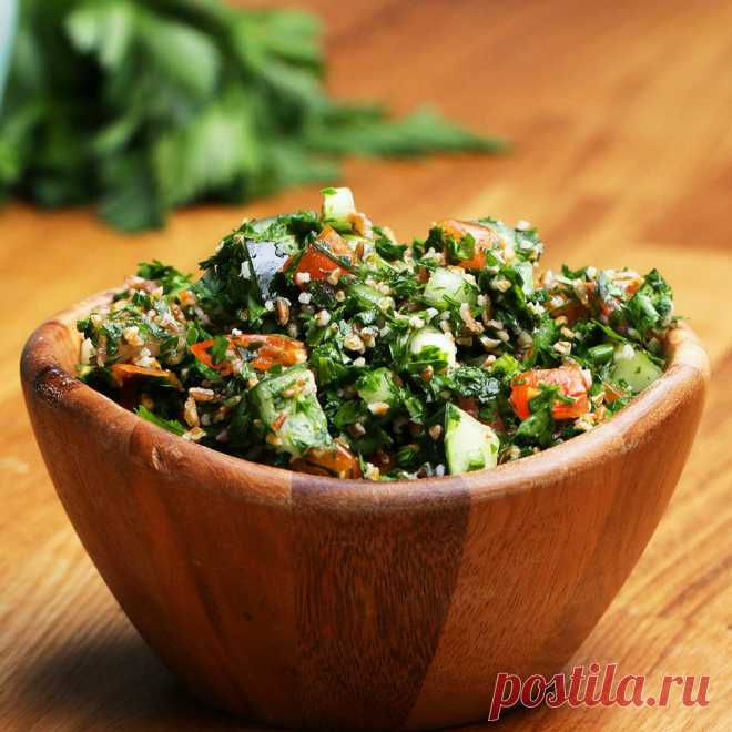 Настоящий ливанский Табуле [Салат рецепт на фото] Как приготовить салат табуля в домашних условиях. Пошаговый классический рецепт на фото и видео. Как сделать салат табуле с булгуром дома. Очень вкусный салат.