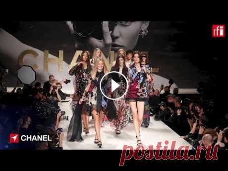 Коллекция Chanel весна-лето 2022 на Неделе моды в Париже В Париже продолжается Неделя моды. Во вторник, 5 октября, свою новую весенне-летнюю коллекцию 2022 показал дом Chanel....
