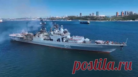 День Военно-морского флота России — видео. Минобороны России опубликовало видео ко Дню Военно-морского флота. Андрей Белоусов поздравил россиян и подписал приказ о праздновании этого знаменательного события. Глава ведомства отметил, что военнослужащие ВМФ демонстрируют верность своему долгу и успешно выполняют боевые задачи в рамках СВО. Читать далее